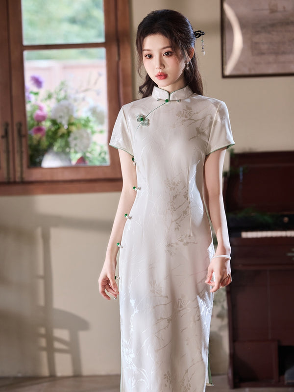 Ethereal Ivory Blossom Cheongsam – Timeless Elegance with a Modern Touch