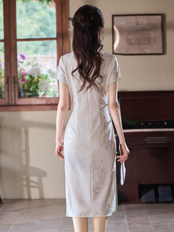 Ethereal Ivory Blossom Cheongsam – Timeless Elegance with a Modern Touch